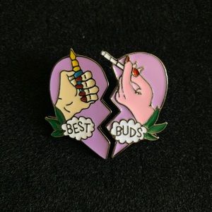 Best Buds Pin Set